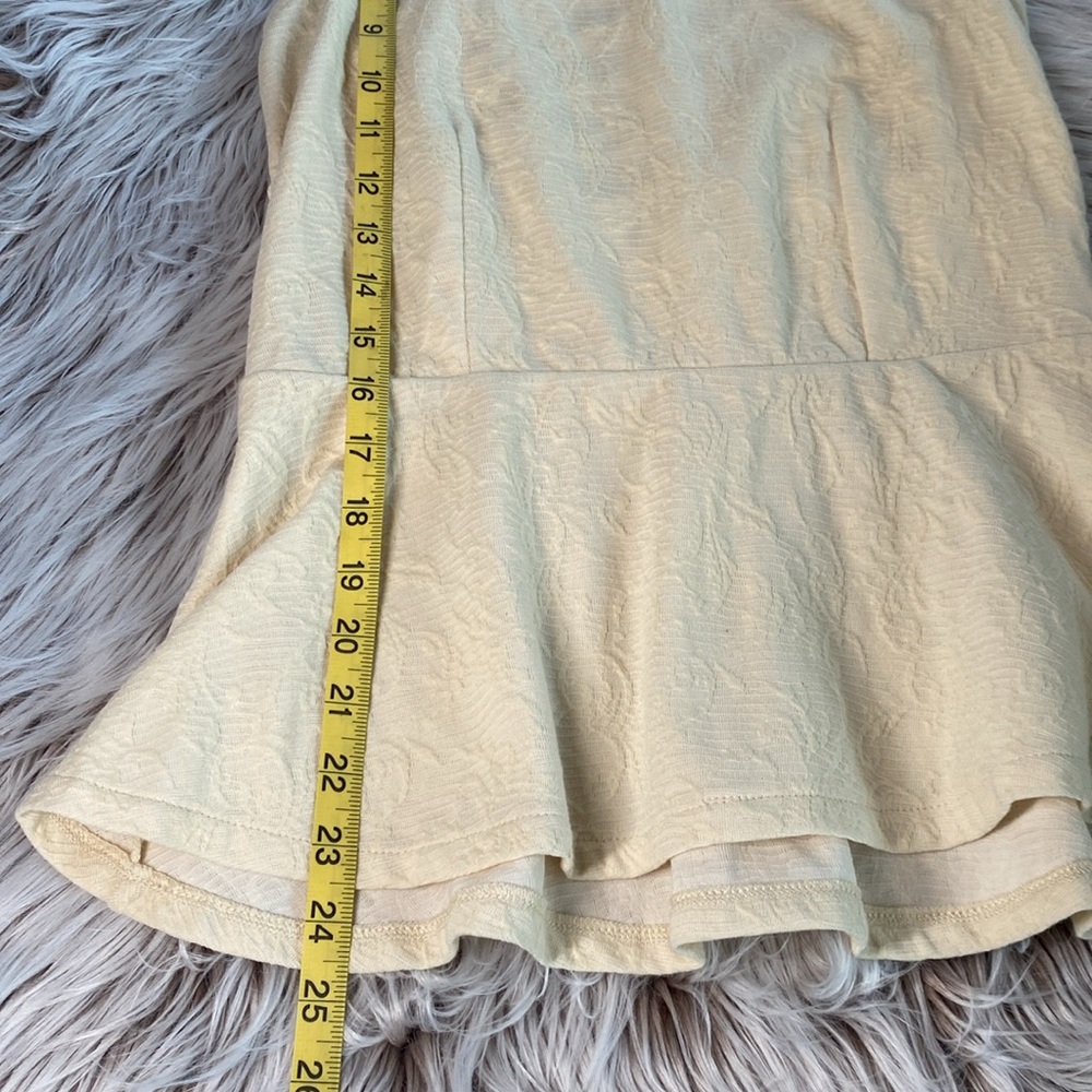 Free People Macrame Peplum Sleeveless Top in Cream / Ivory Small - Picture 5 of 7